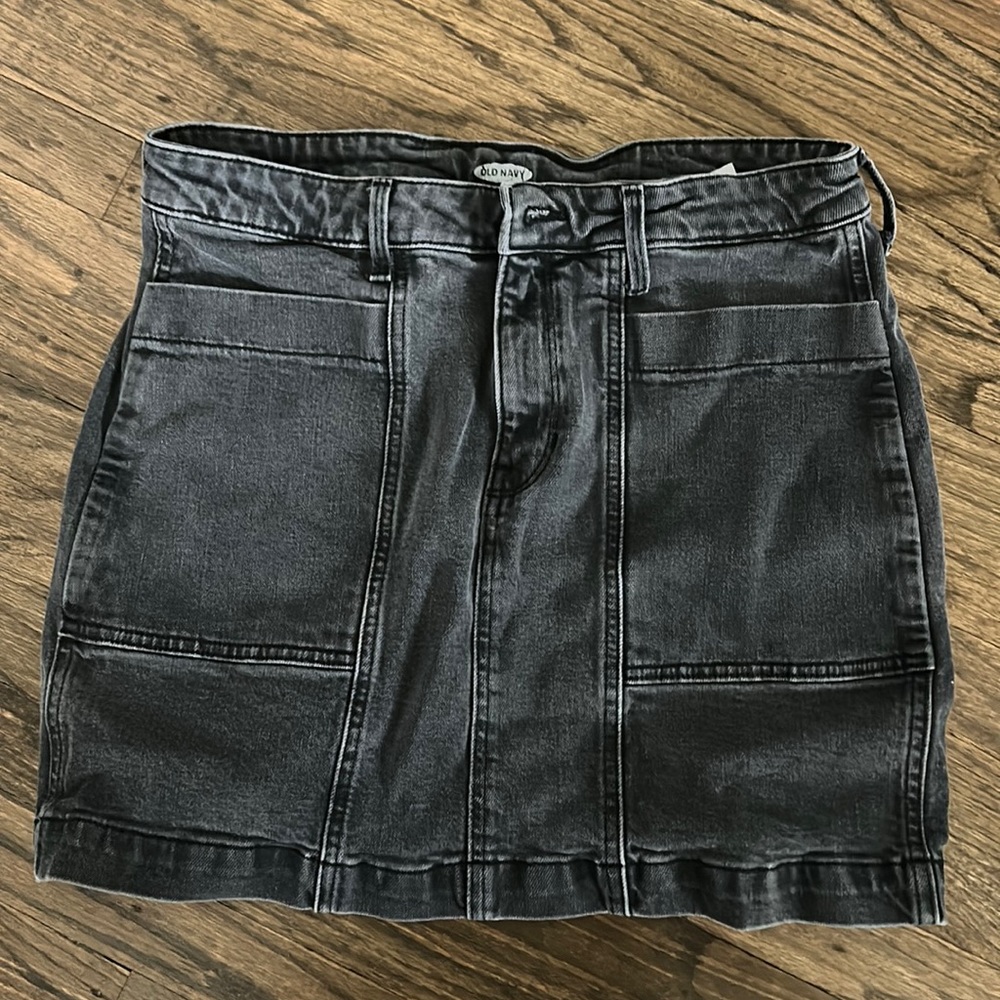 Old Navy Black Skirt